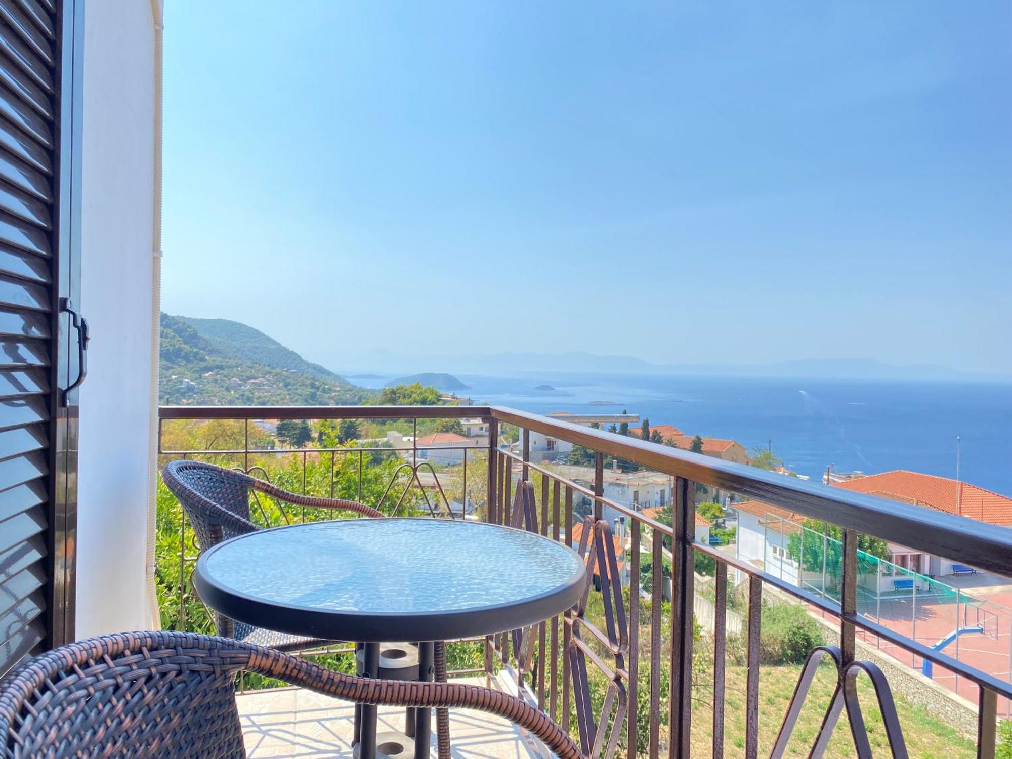 Demie And George Ηouse Villa Loutraki  Ngoại thất bức ảnh